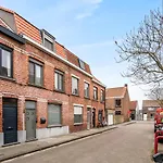 Ruime Gezinswoning Nabij Historisch Centrum Tot 6P Met Terras